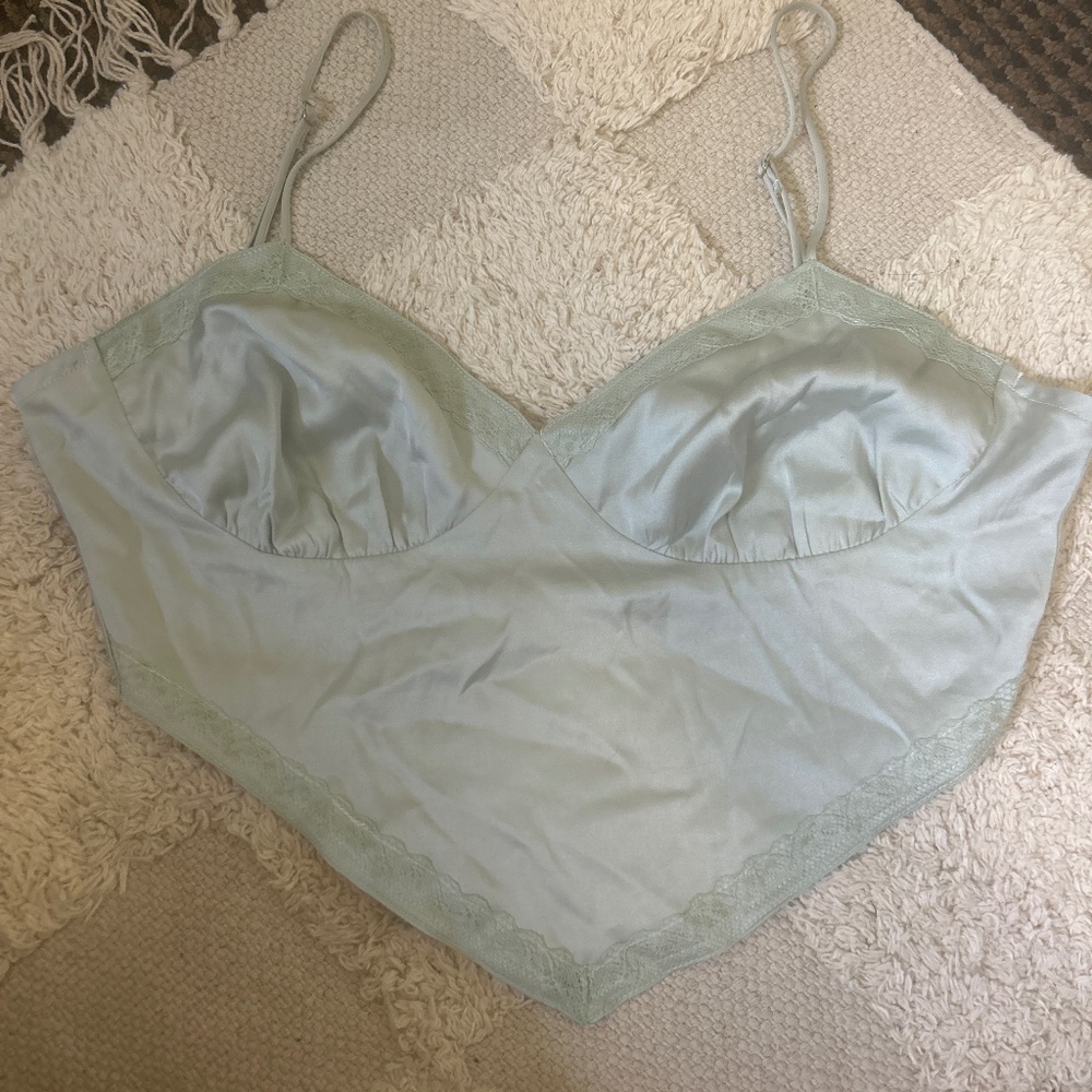 Tie back shirt